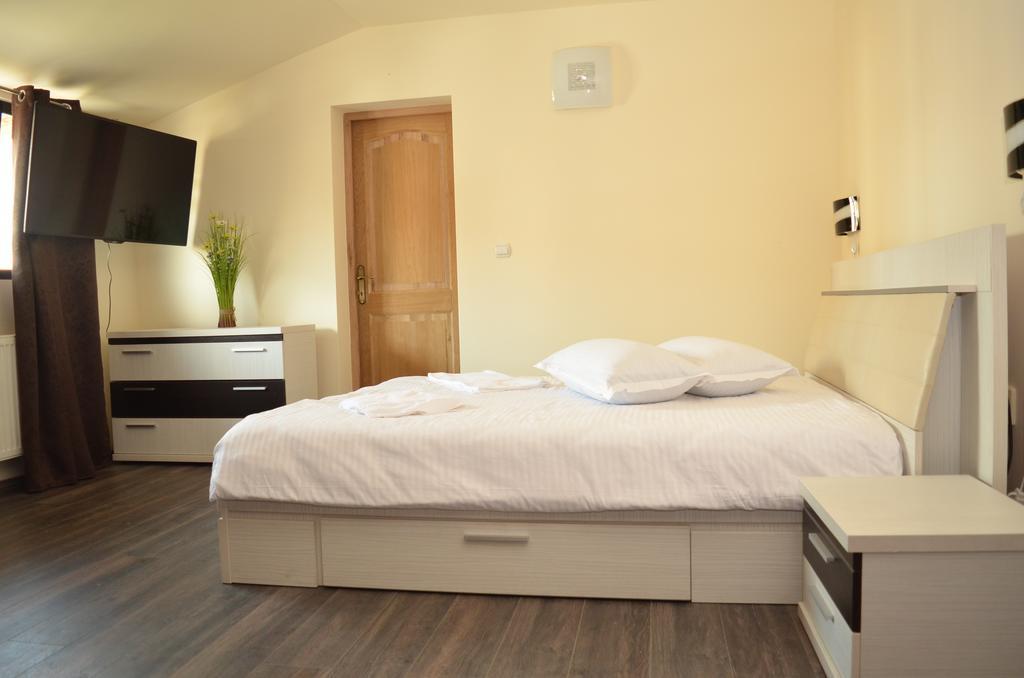 Casa Remo - Guesthouse Turda Exterior photo
